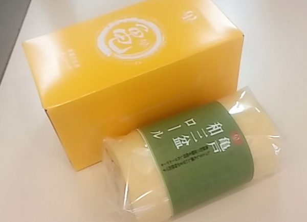 亀戸和三盆ロール
